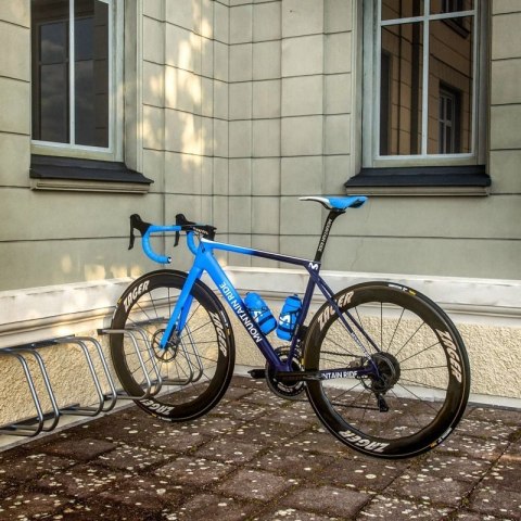 Stojak rowerowy na 5 rowerów uniwersalny opony 35-60mm ścienny podłogowy Stojak rowerowy na 5 rowerów uniwersalny opony 35-60mm ścienny podłogowy